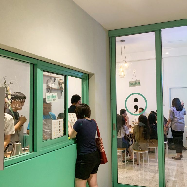 Kopi Titik Koma